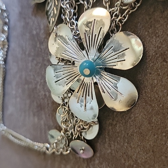 3/$30 VTG CLAIRE'S Retro 1960s Floral Cluster Chainmaille Fairycore Necklace - Picture 4 of 7